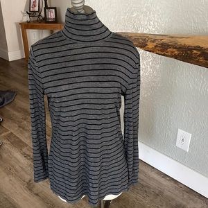 Very cute Athleta turtleneck